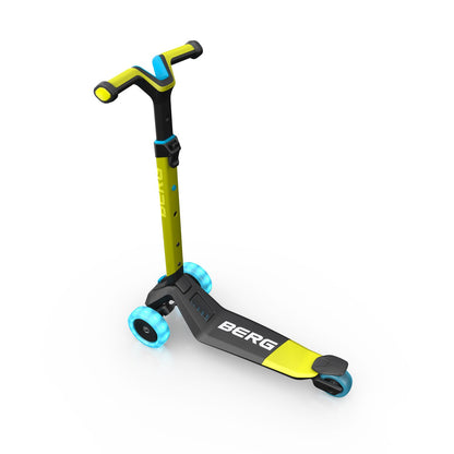 BERG Nexo Foldable Lights Magnet Deck 3 Wheeled Scooter - Lime