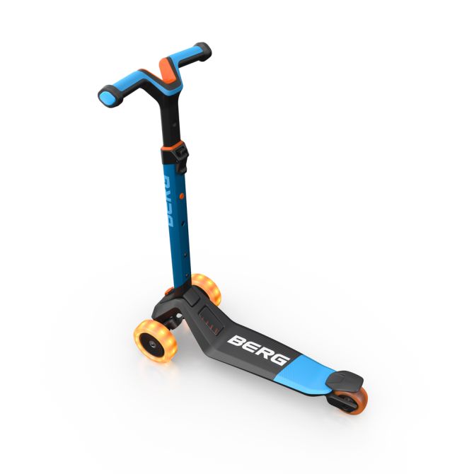 BERG Nexo Foldable Lights Magnet Deck 3 Wheeled Scooter - Blue